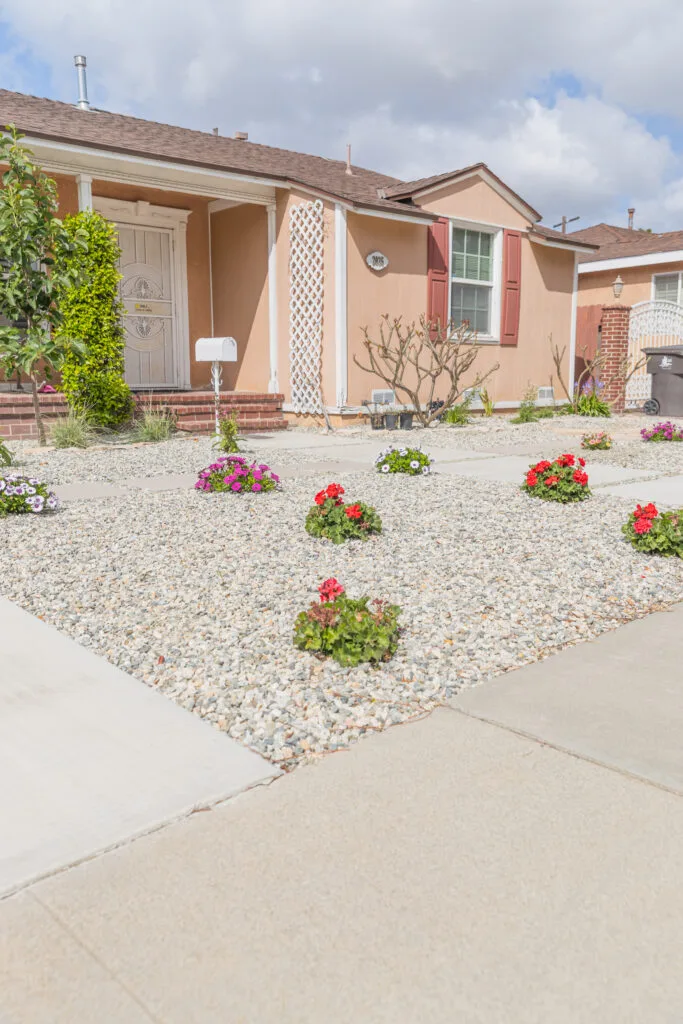 2035 Charlemagne Ave-02